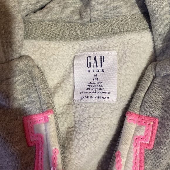 Gap Jacket sleeves cuff are a little dirt. Could probably soak and get it clean - Picture 2 of 5
